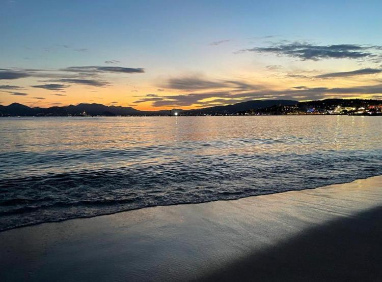 Villa Cannes Directly On The Sea Kültér fotó